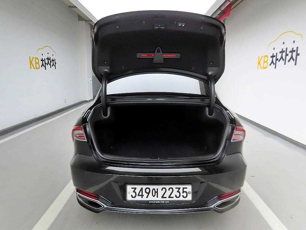 HYUNDAI Grandeur - Vista 5