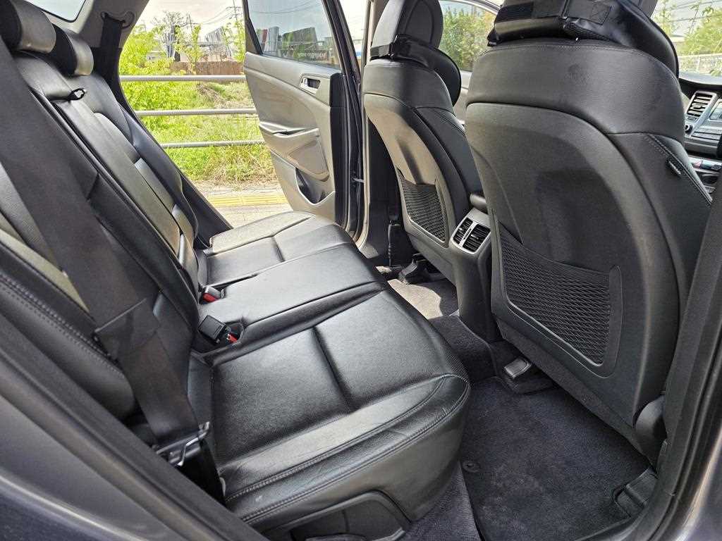 HYUNDAI Tucson - Vista 9