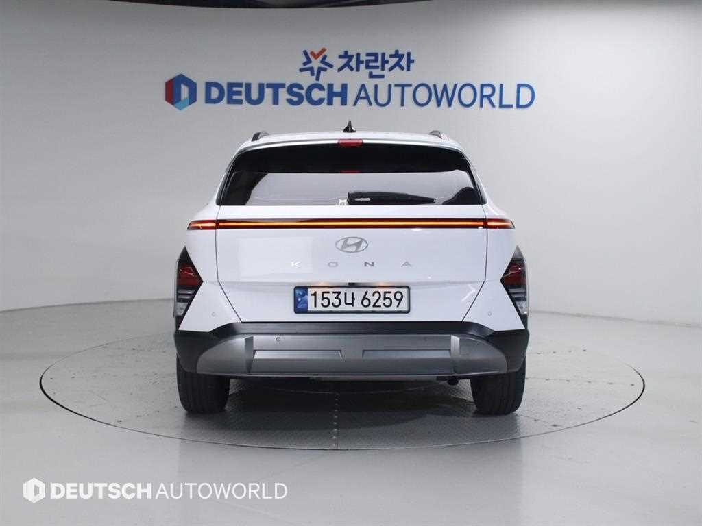 HYUNDAI Kona - Vista 4