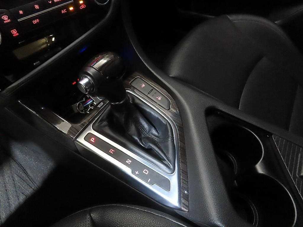 KIA K5 - Vista 11