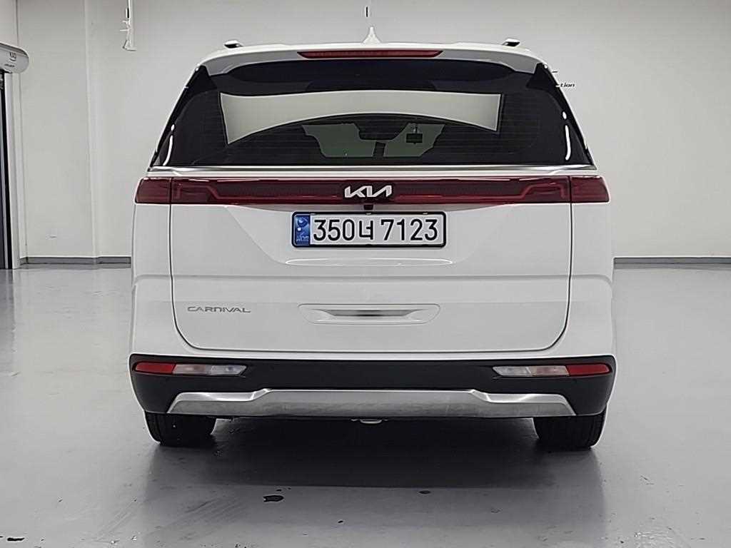 KIA Carnival - Vista 3