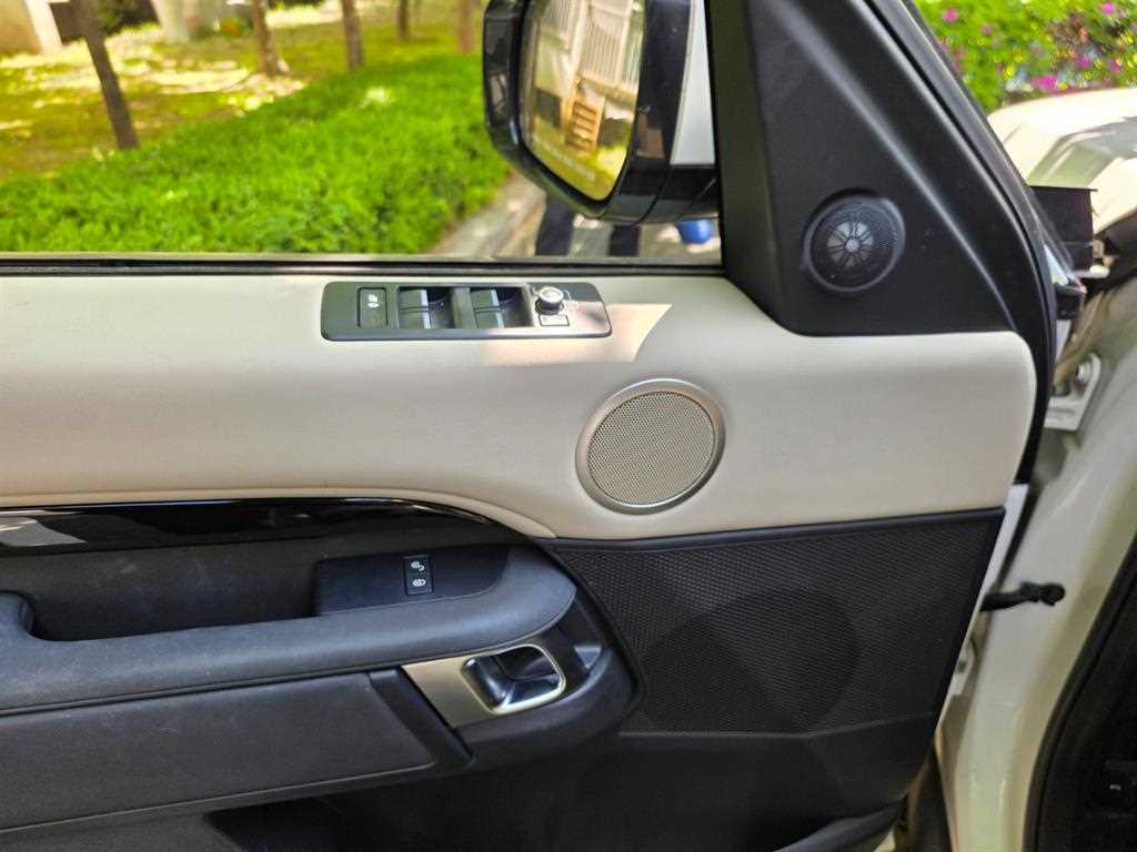 Land Rover Discovery - Vista 8