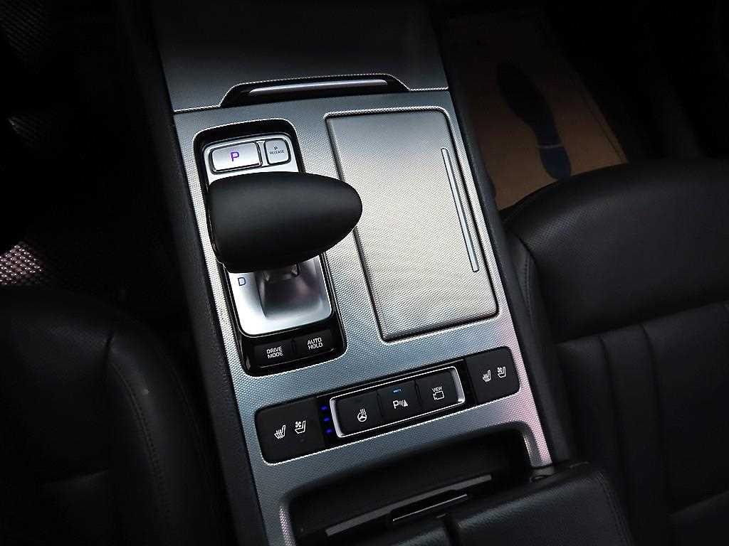 Genesis G80 - Vista 10