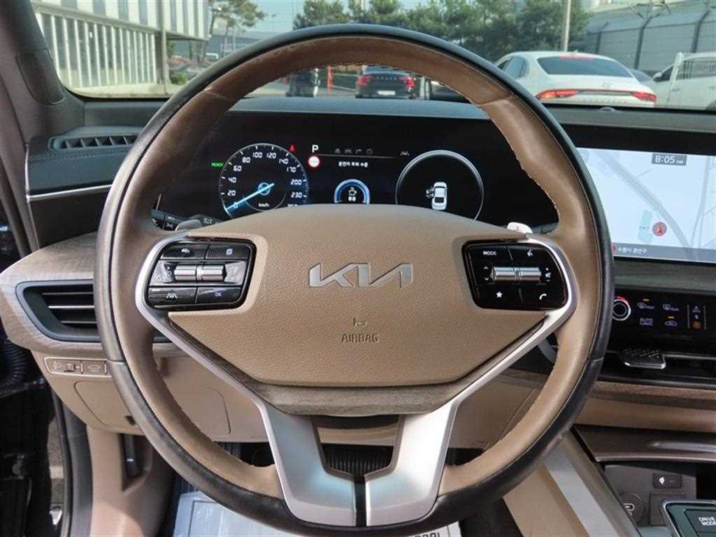 KIA K8 - Vista 10
