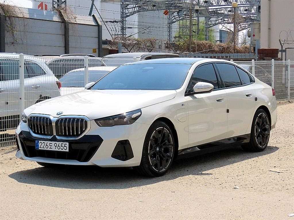 BMW 5 Series - Vista 2