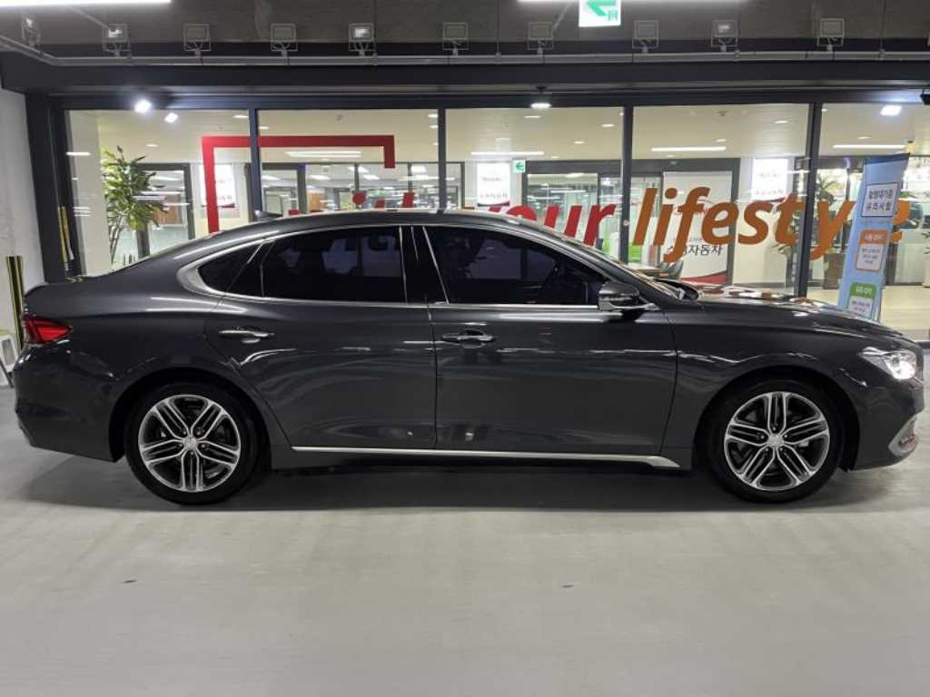 HYUNDAI Grandeur - Vista 3