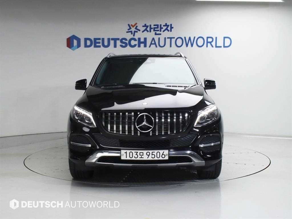 Mercedes Benz GLE Class 2017 Negro - Importación desde Corea - HF Imports Iquique - Foto 1