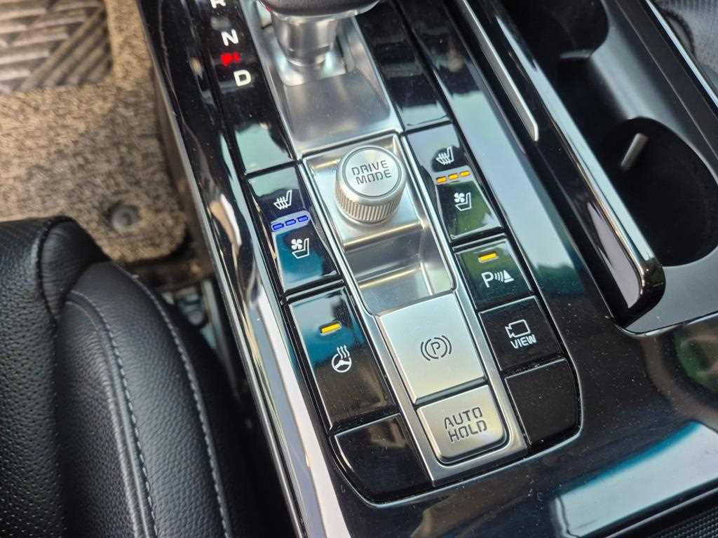 KIA K7 - Vista 10