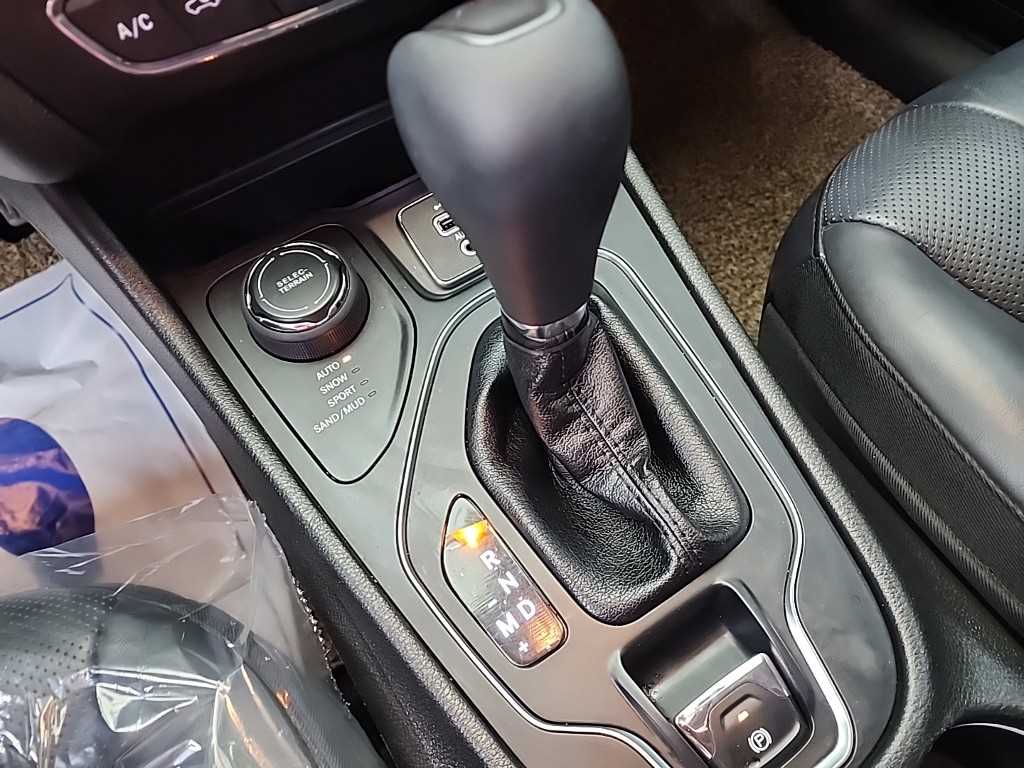 Jeep Cherokee - Vista 8
