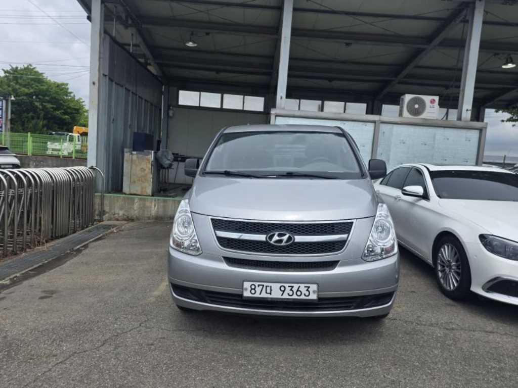 HYUNDAI Starex 2014 - Importación desde Corea - HF Imports Iquique - Foto 1