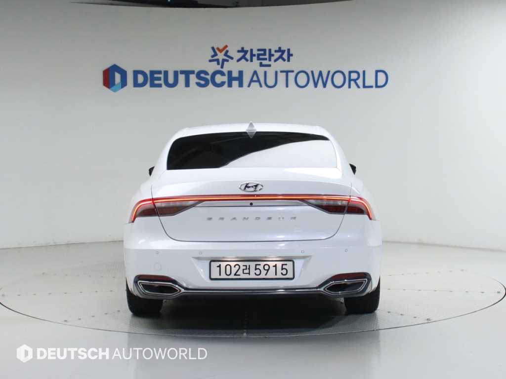 HYUNDAI Grandeur - Vista 4