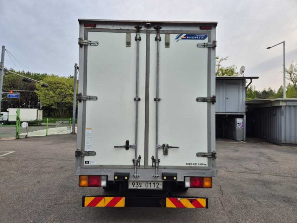 medium and large cargo truck - Vista 5