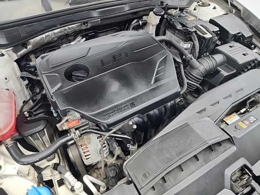 HYUNDAI Sonata - Vista 12