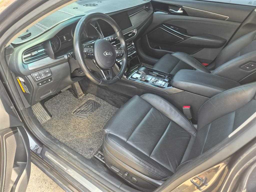 KIA K7 - Vista 4