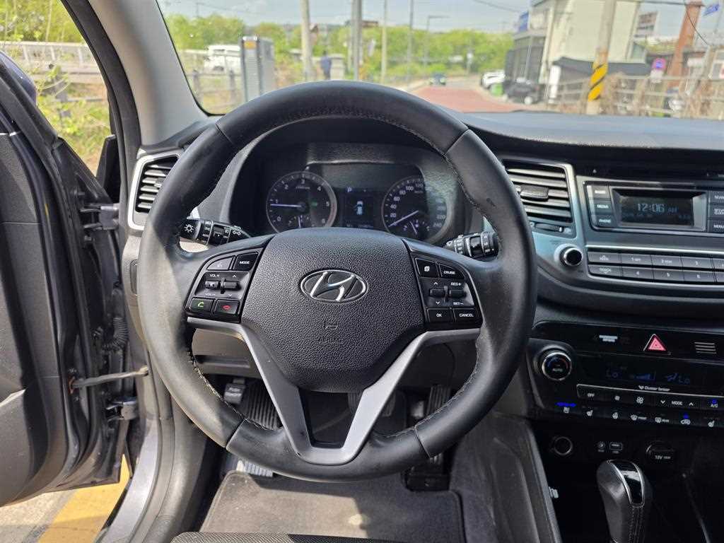 HYUNDAI Tucson 2018 Gris - Importación desde Corea - HF Imports Iquique - Foto 13