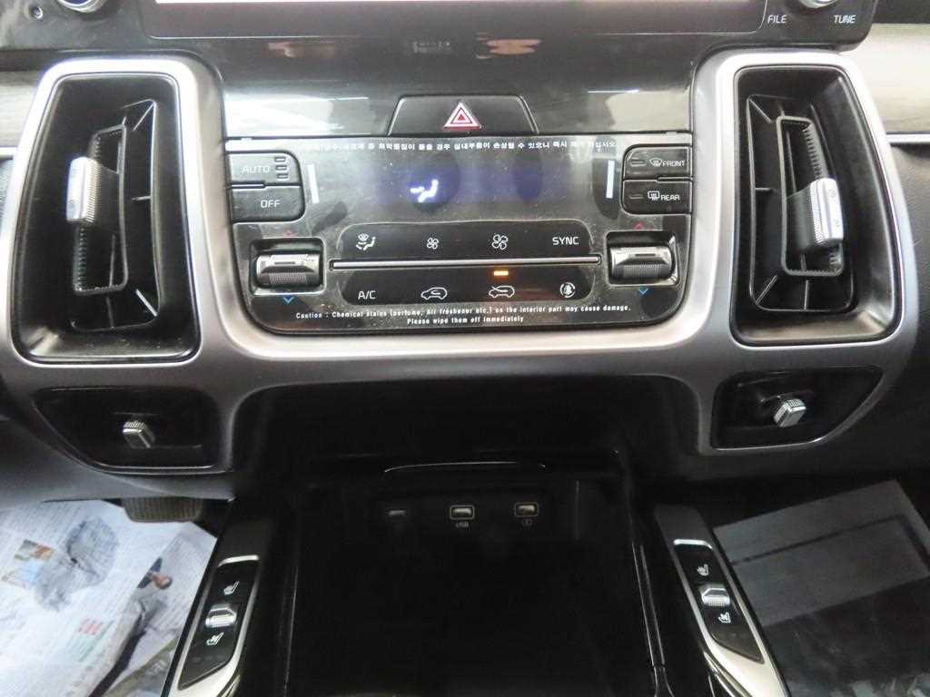 KIA Sorento - Vista 12