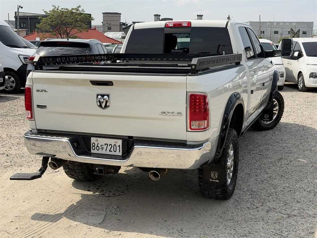 DODGE Rampic Up - Vista 7