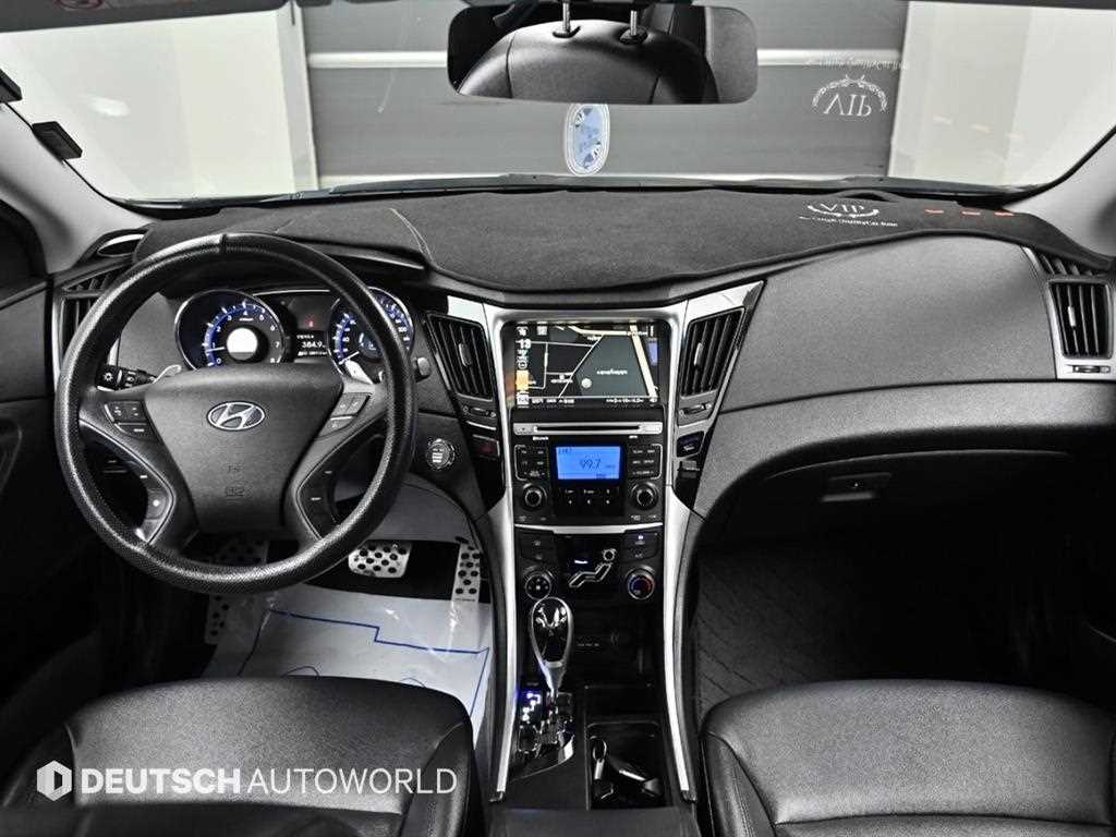 HYUNDAI Sonata - Vista 7