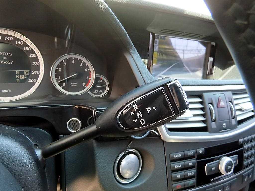 Mercedes Benz E class - Vista 10
