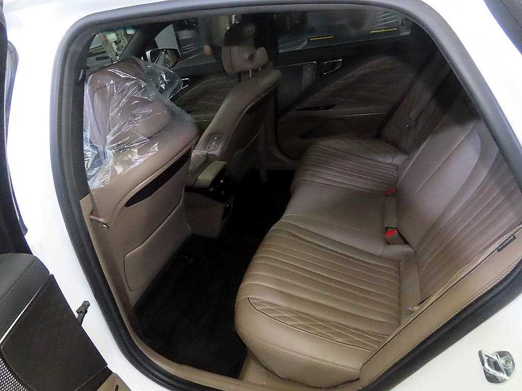 KIA K8 - Vista 8