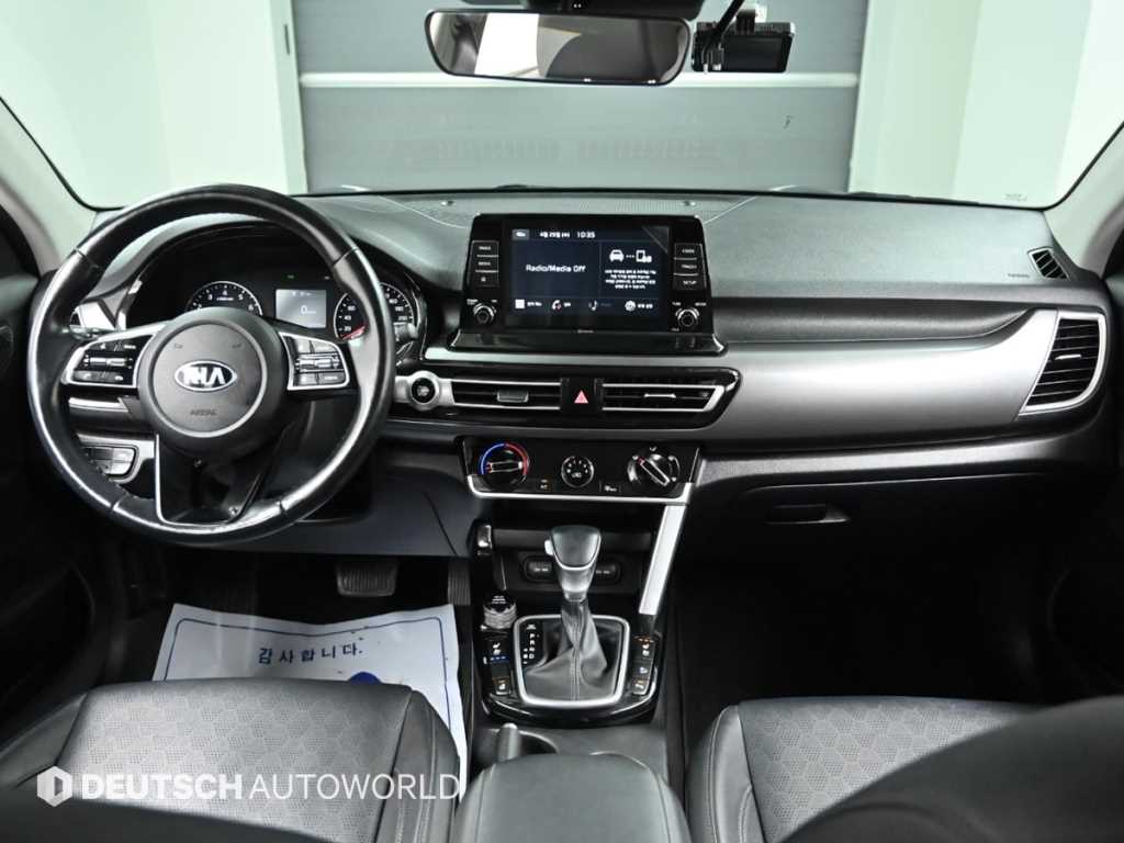KIA Seltos - Vista 7