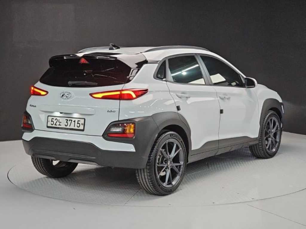 HYUNDAI Kona - Vista 3