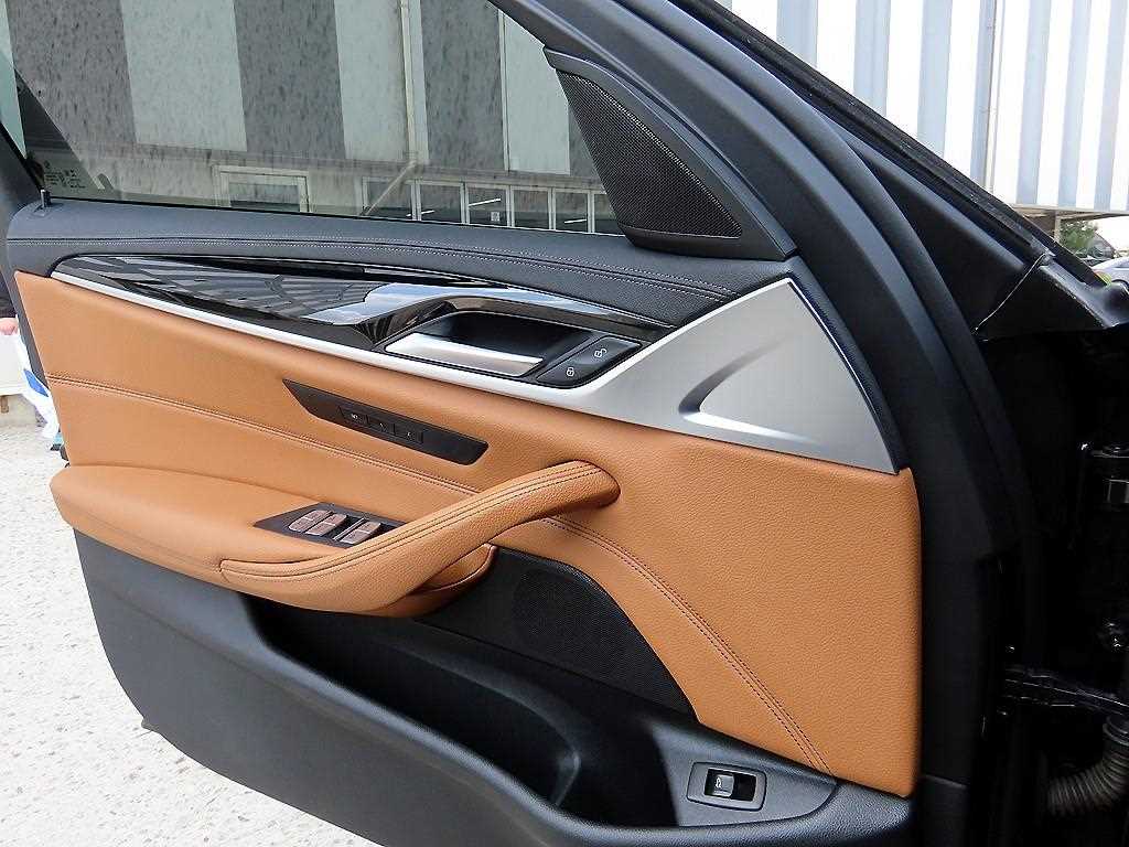 BMW 5 Series - Vista 12
