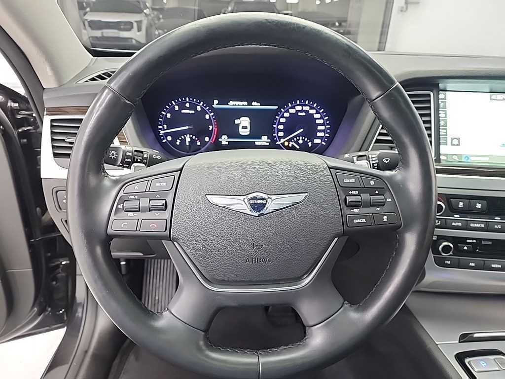 Genesis G80 - Vista 9