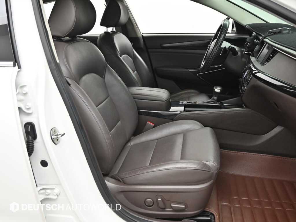 KIA K7 - Vista 10