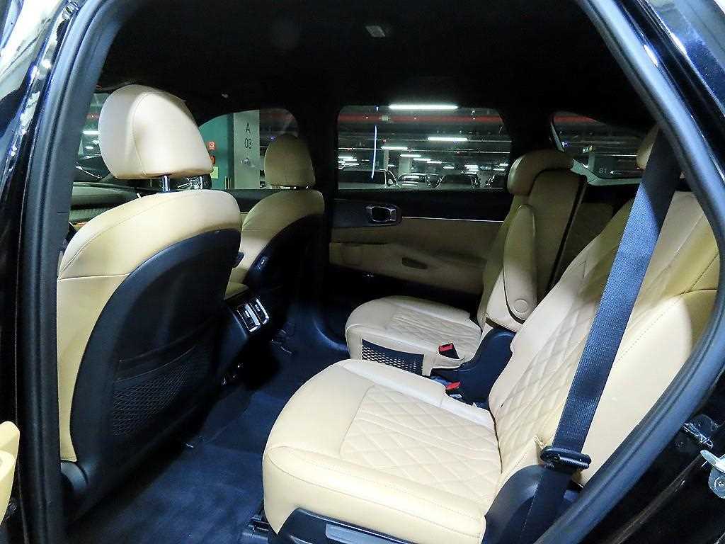 KIA Sorento - Vista 8