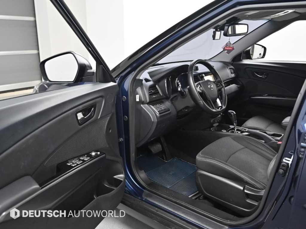 Ssangyong Tivoli - Vista 11