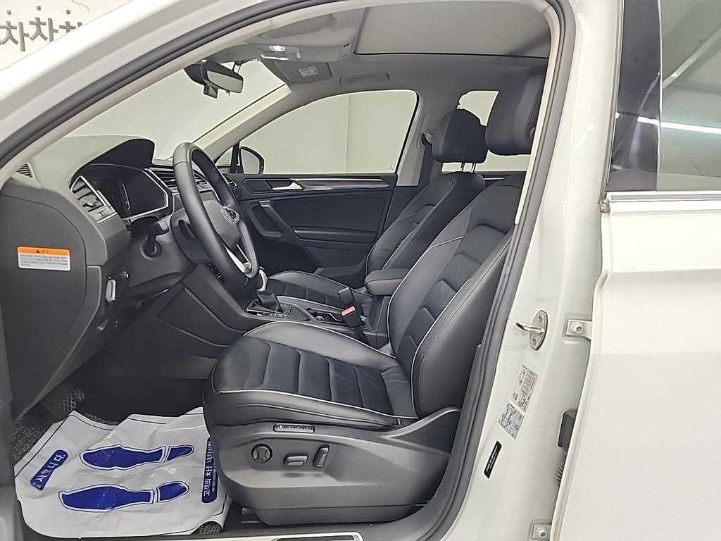 Volkswagen Tiguan - Vista 11