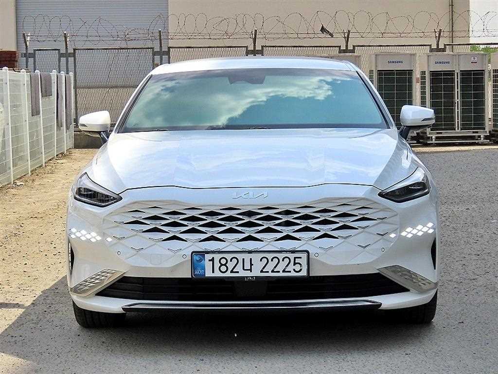 KIA K8 2024 Blanco - Importación desde Corea - HF Imports Iquique - Foto 1