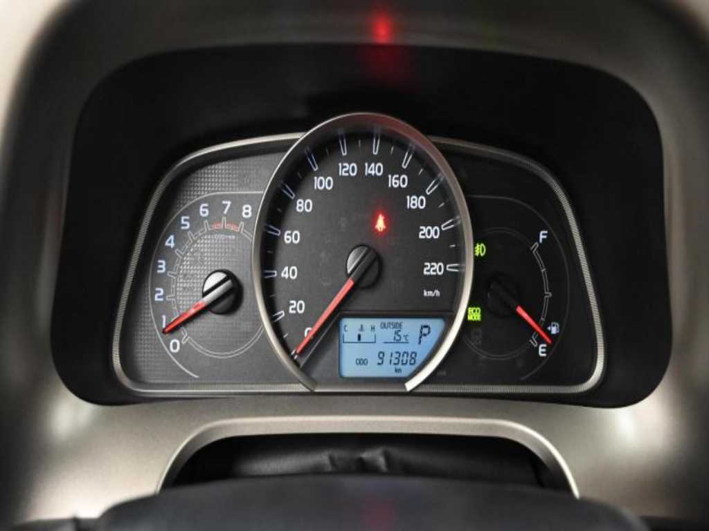 Toyota RAV4 - Vista 8