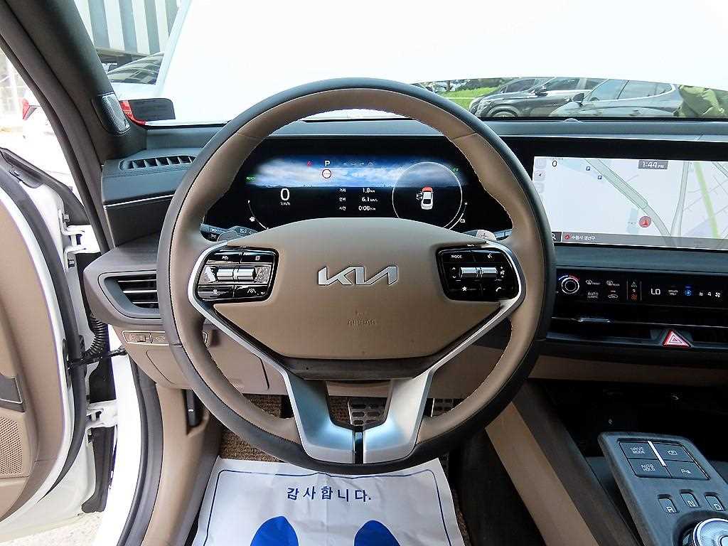 KIA K8 - Vista 8