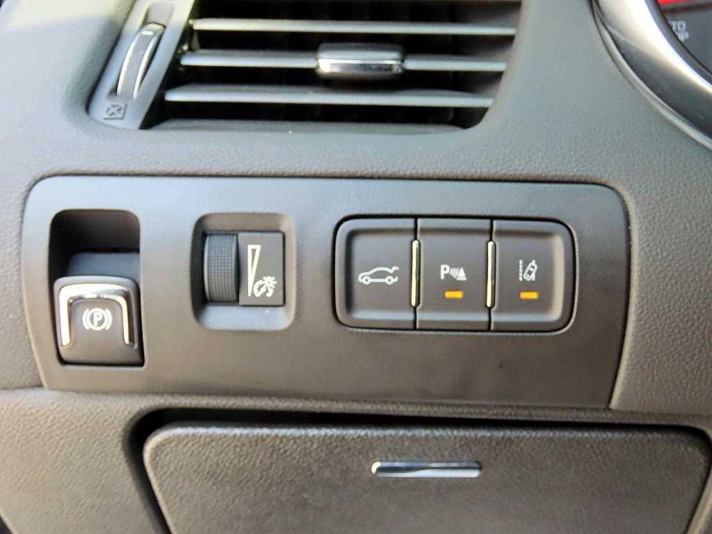 Chevrolet Impala - Vista 12
