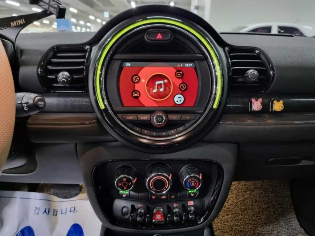Mini Clubman - Vista 8