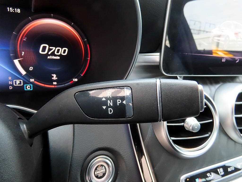 Mercedes Benz C Class - Vista 10