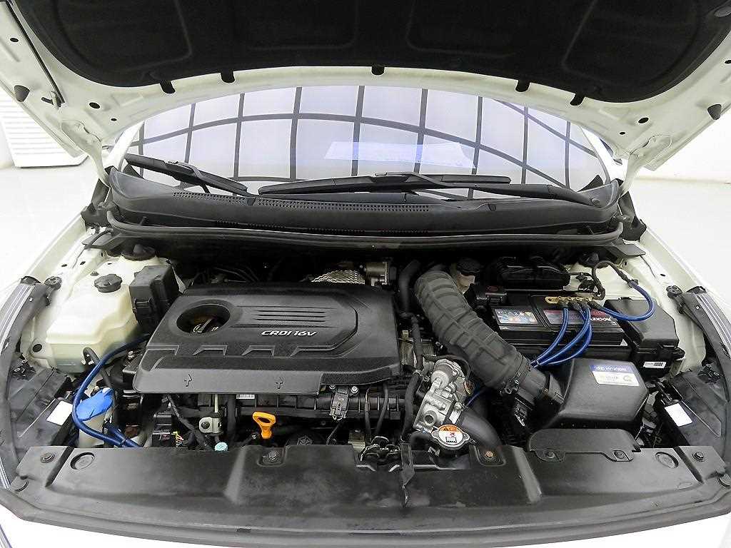HYUNDAI Accent 2016 Blanco - Importación desde Corea - HF Imports Iquique - Foto 19