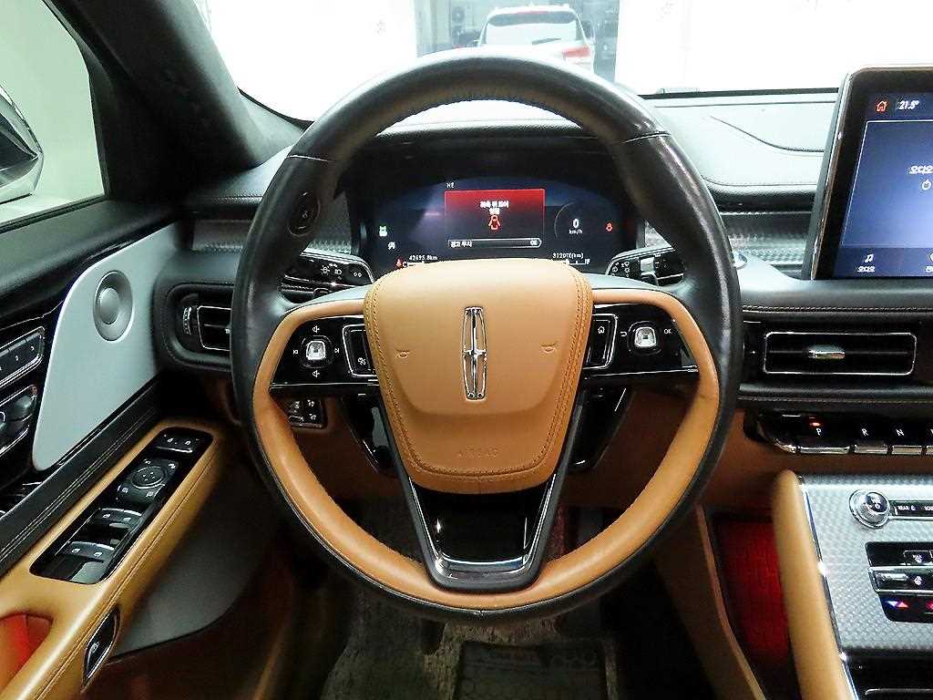 Lincoln Aviator - Vista 7