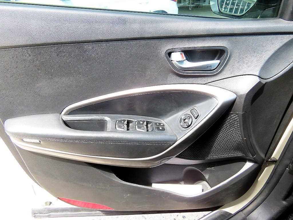 HYUNDAI Santa Fe - Vista 11