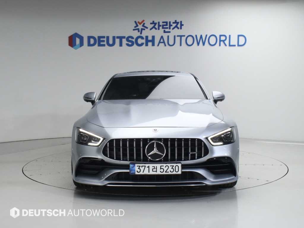 Mercedes Benz AMG GT - Vista 3