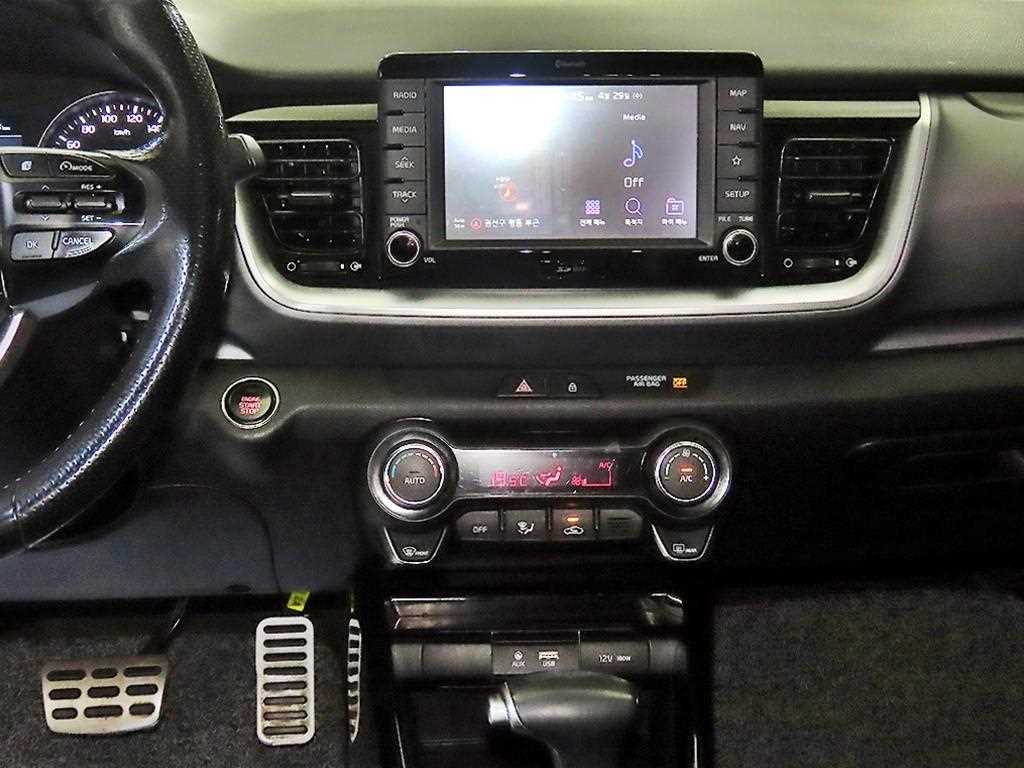 KIA Stonic - Vista 11