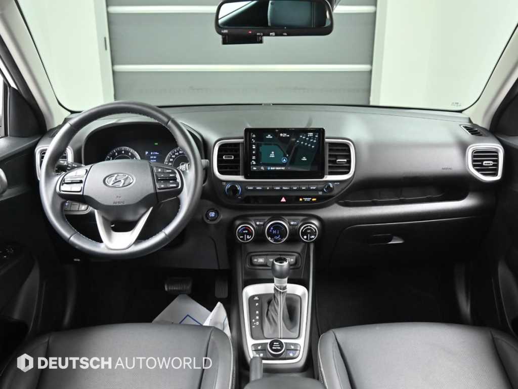 HYUNDAI Venue - Vista 7