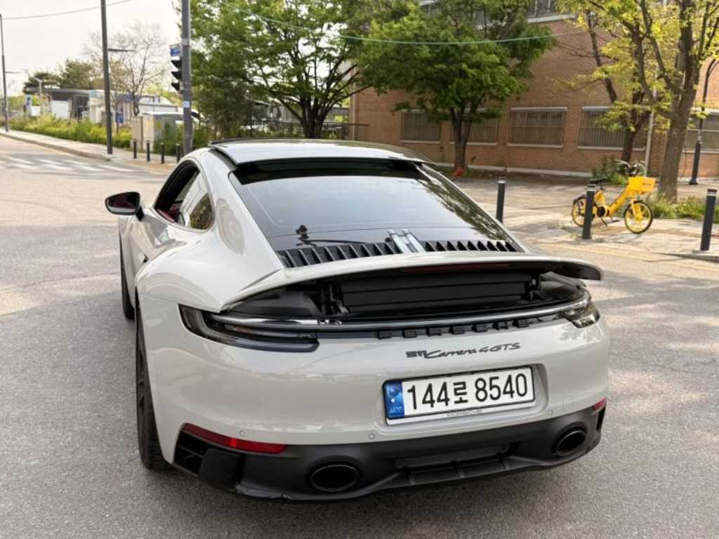 Porsche 911 - Vista 5
