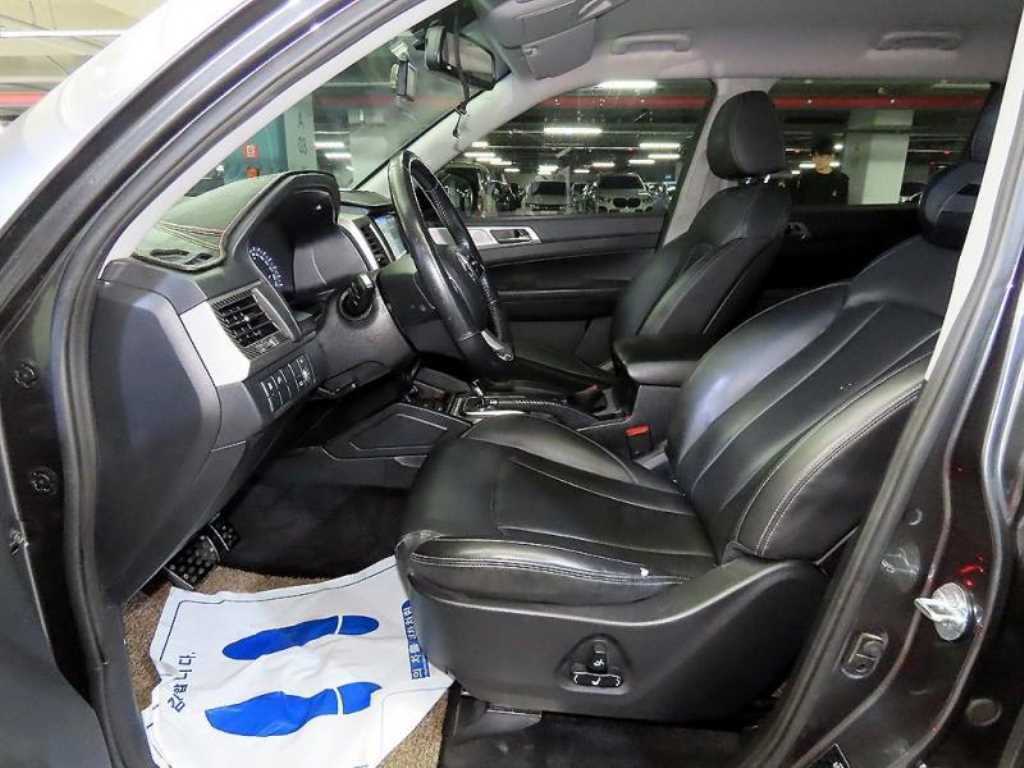 Ssangyong Rexton - Vista 6