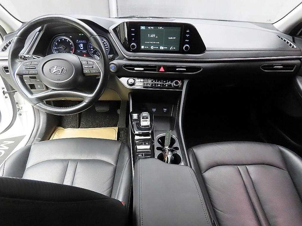 HYUNDAI Sonata - Vista 7