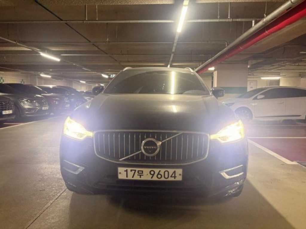 Volvo XC60 2018 Negro - Importación desde Corea - HF Imports Iquique - Foto 1