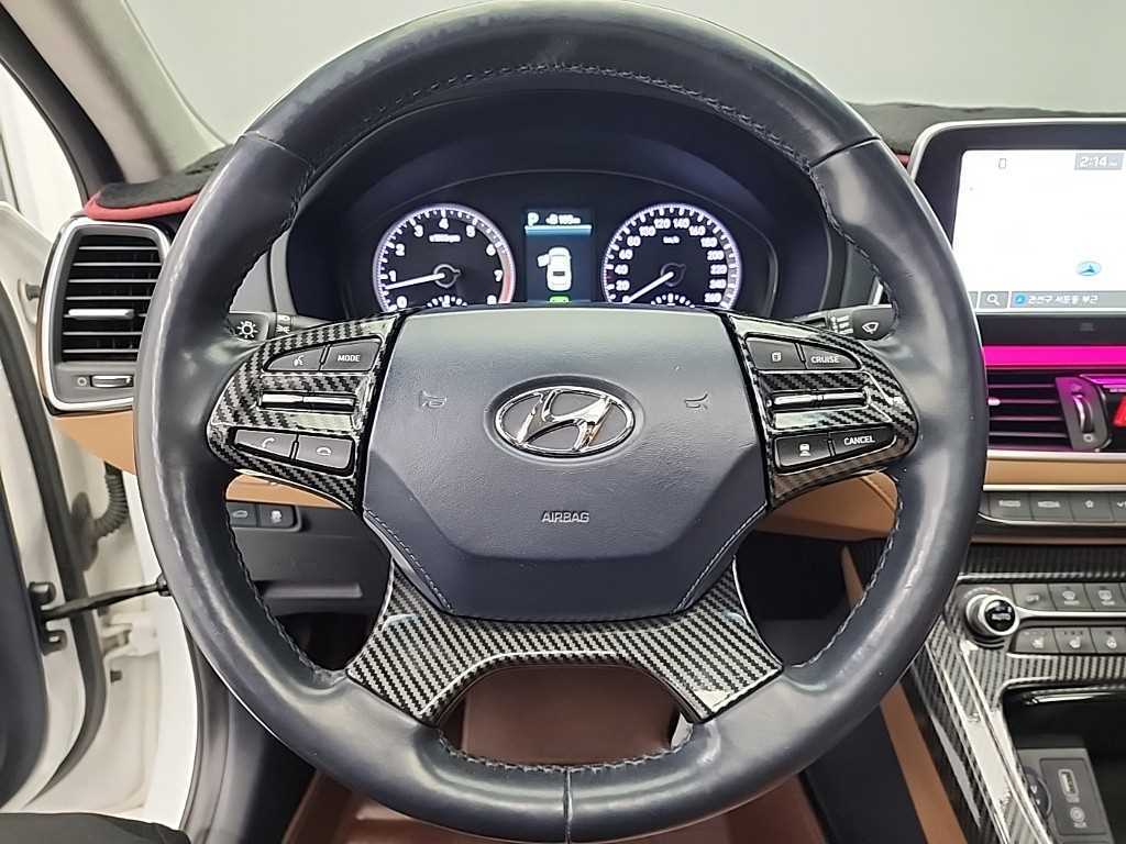 HYUNDAI Grandeur - Vista 9
