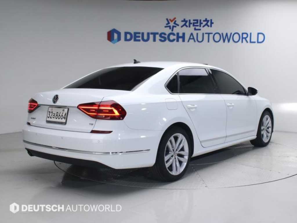 Volkswagen Passat - Vista 2